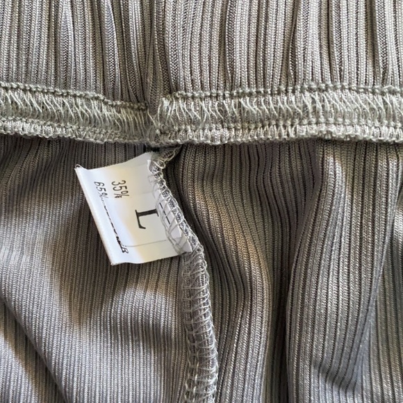 💖 2/$25 Zaful Cinched Top & High Waisted Pant Set - Picture 6 of 7